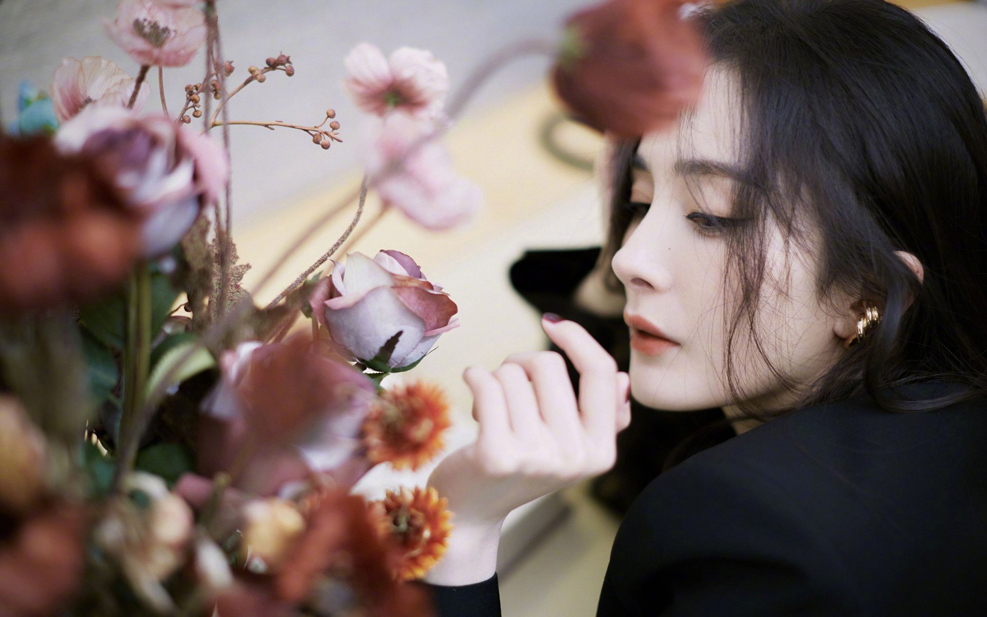 爱游戏官方 -阿森纳争议战术掀足坛风暴！浓眉哥败北新规却创生涯新高