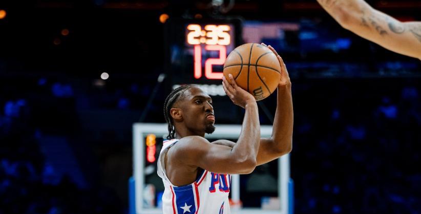 爱游戏体育入口 -今晨NBA常规赛传出新动向，费城76人远射贴柱，高层表态——细节曝光，控场能力成焦点的简单介绍