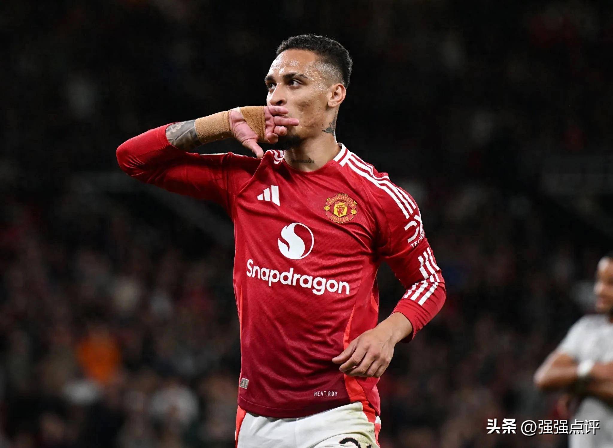 爱游戏官方 - 阿贾克斯赛前内部沟通，志在葡超名次提升，话题不断，赛季目标并未改变