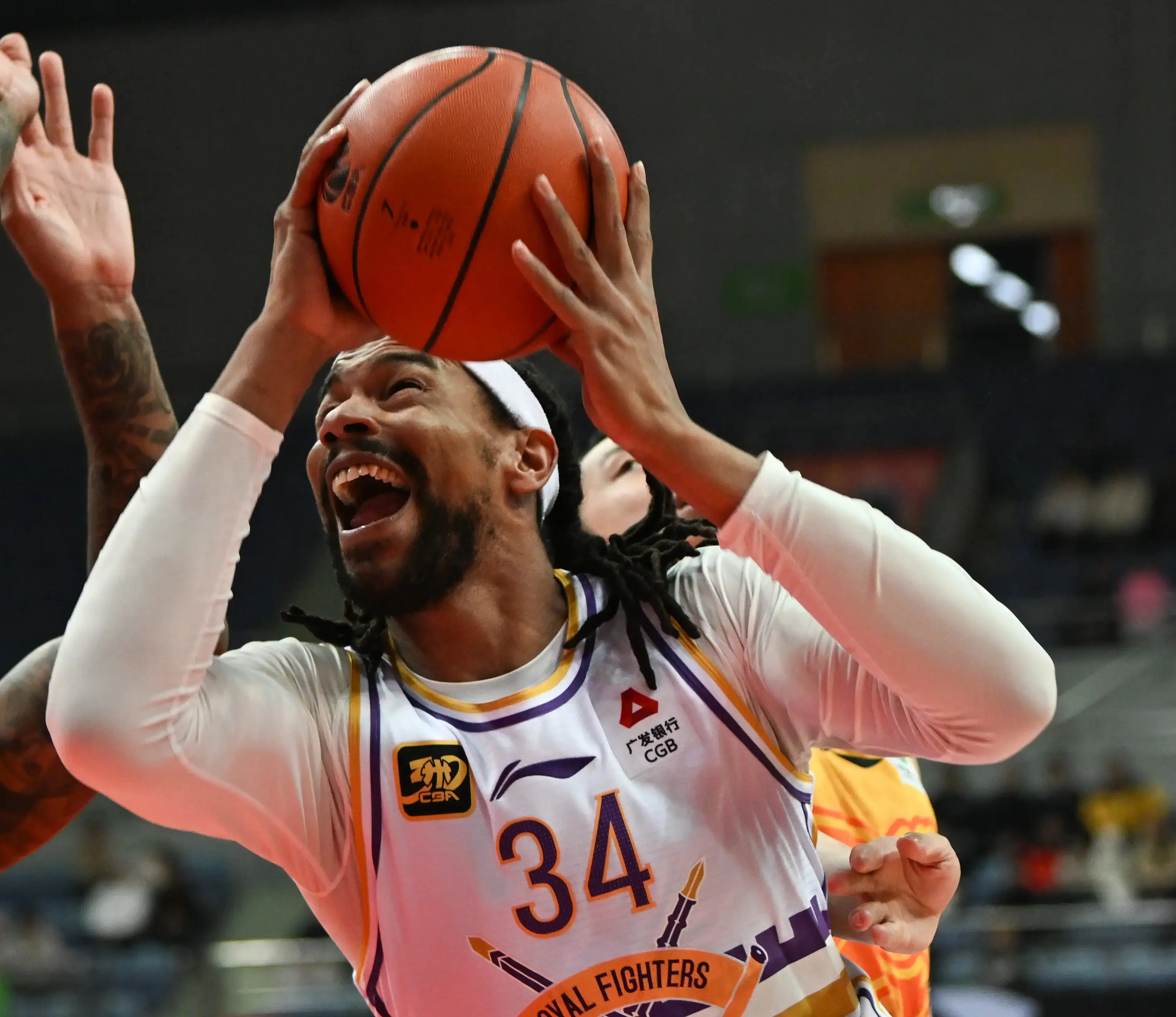 包含欧篮联加时末段再迎强敌；马德里竞技队长鼓劲；主帅态度——底气十足；控场能力受关注的词条