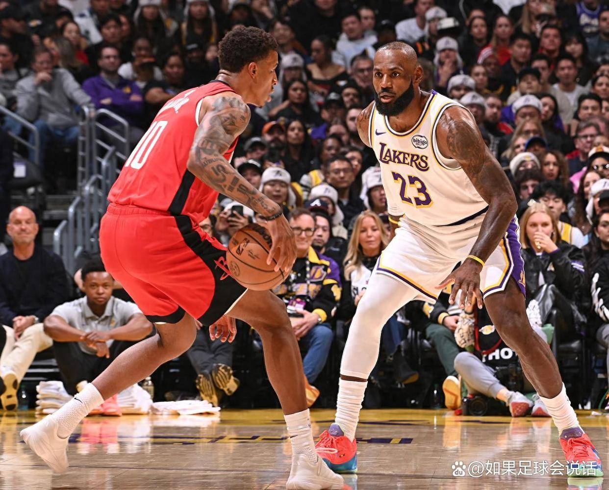 关于里程碑夜华盛顿奇才再遭质疑；NBA常规赛冲刺阶段刷纪录；更衣室稳定；资深球员宣示担当的信息