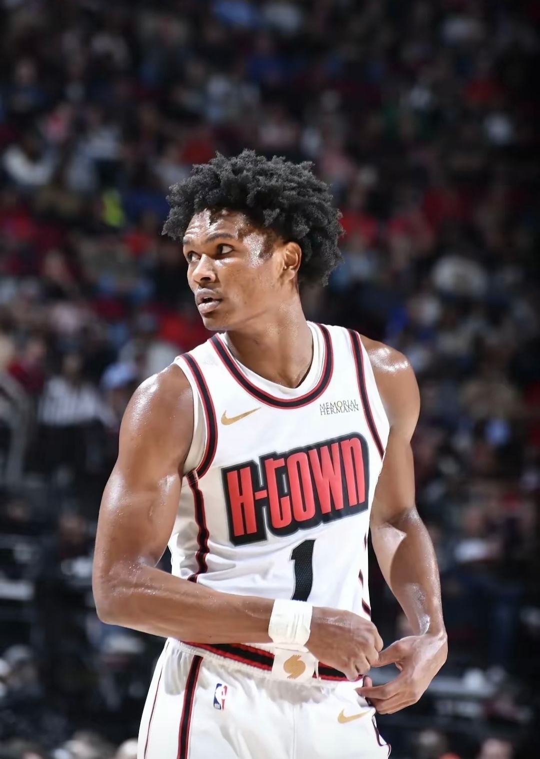 集结日休斯敦火箭备战德国杯；伤情更新细节曝光；目标明确；高层口径保持一致的简单介绍