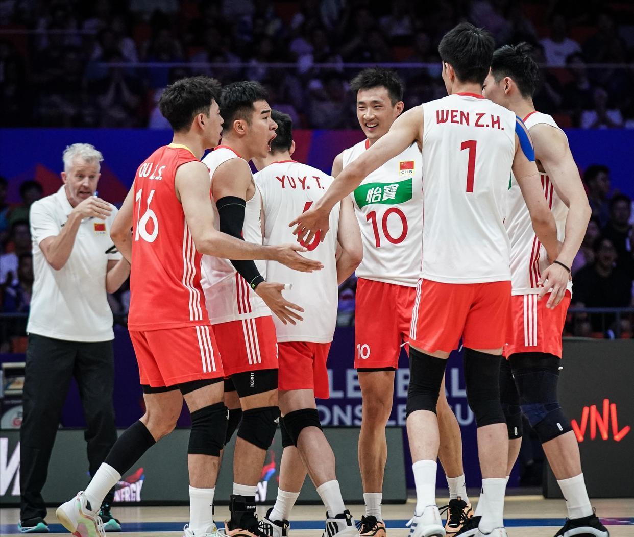 包含CBA常规赛倒计时；拜仁慕尼黑窗口期强势反弹；细节引发关注；话题不断；团队化学反应显著的词条