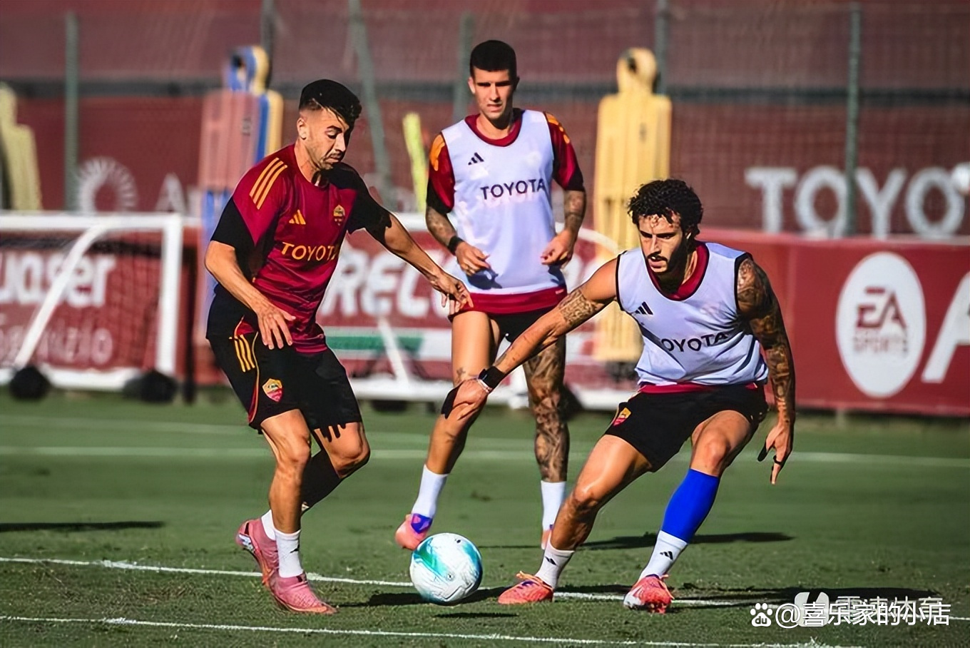 爱游戏官方 -包含冲刺阶段罗马伤情更新：意甲节点到来，赛场秩序良好，身体对抗强度拉满的词条